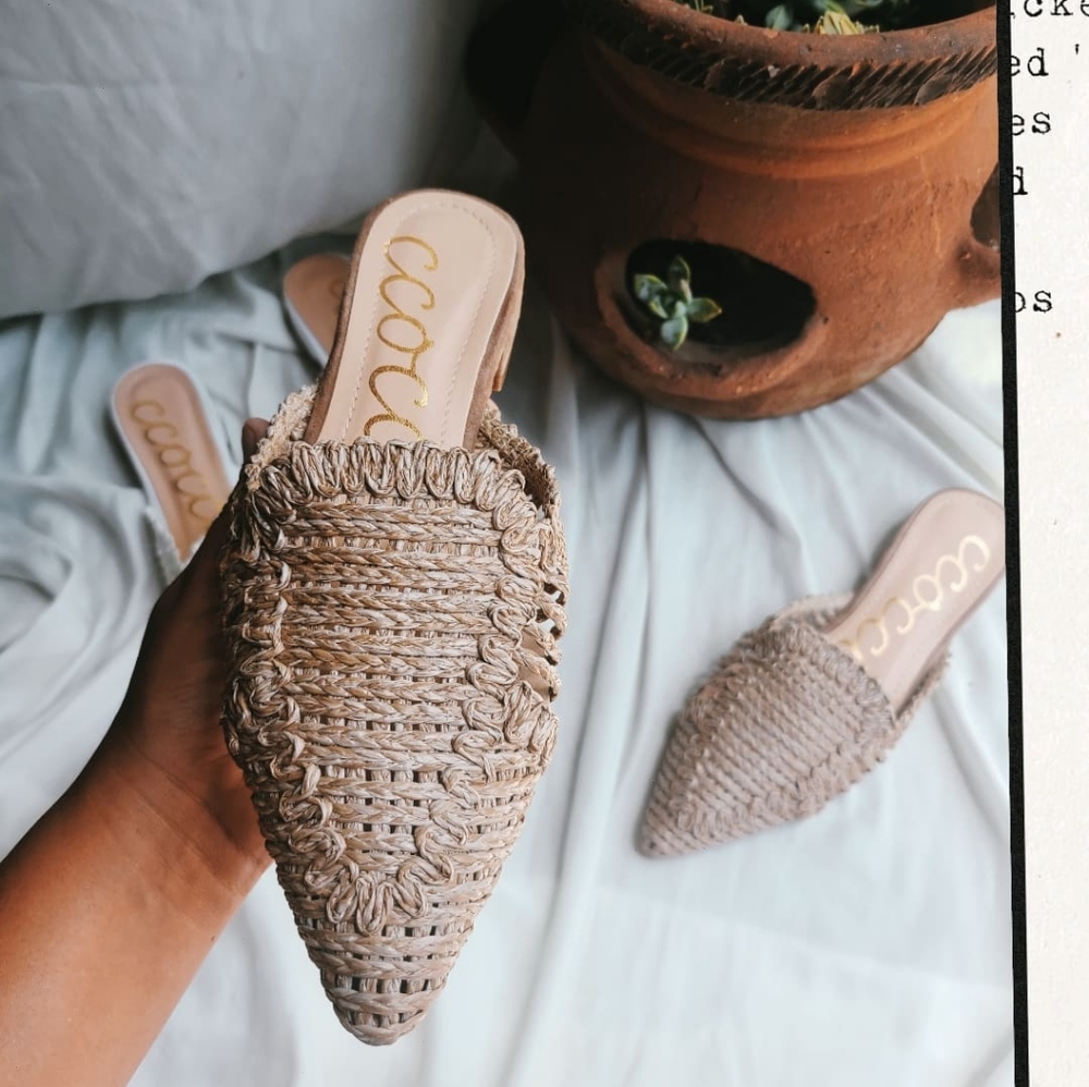 🚨LAST PAIR// Taupe canvas Flats - Picture 5 of 9